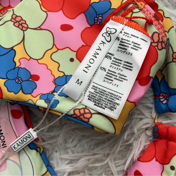 NWT Kamoni Swim O Ring Retro Floral Bikini Set Size Medium - Picture 6 of 6